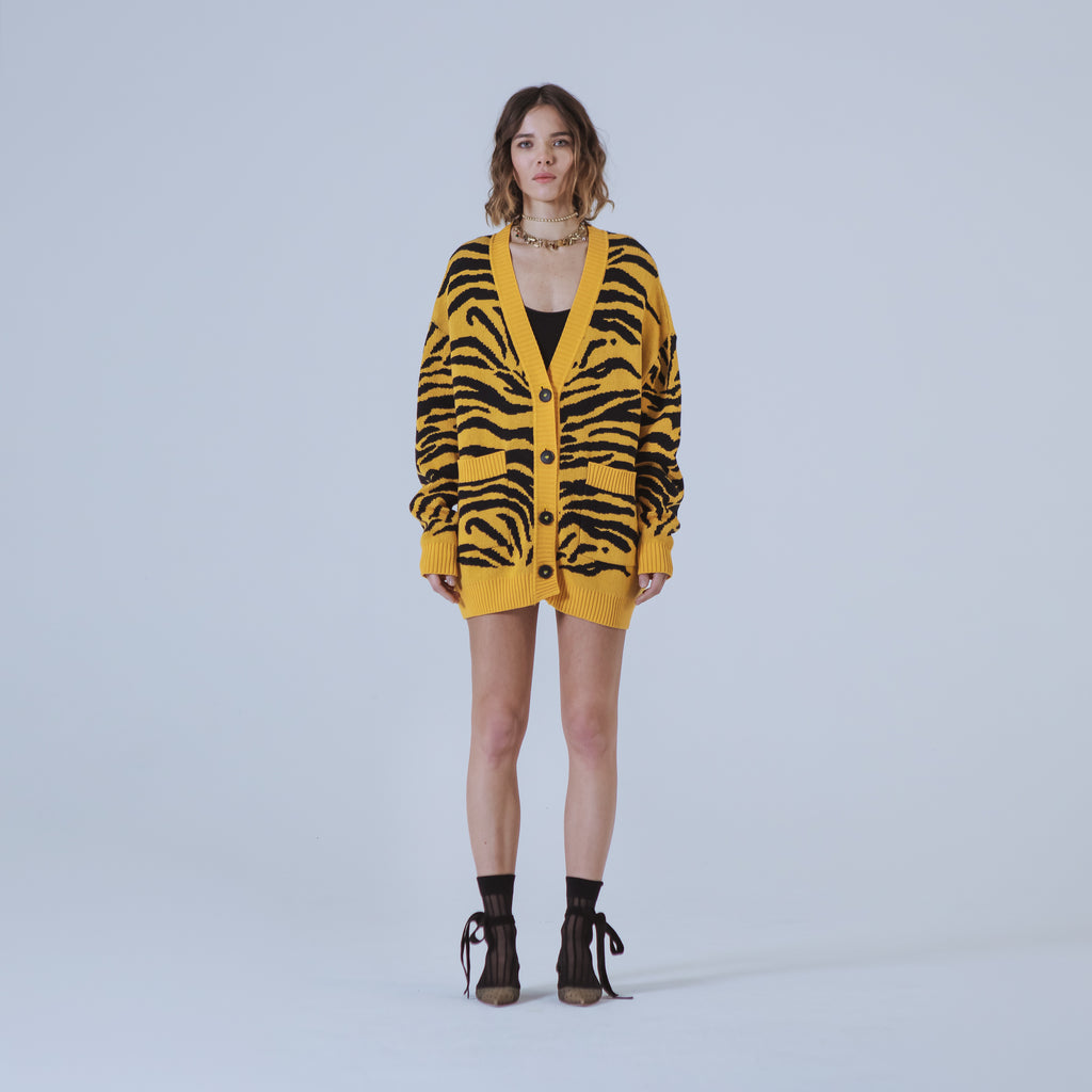 Sveta Milano Cardigan lungo jacquard Georgia in giallo e nero Nuovo