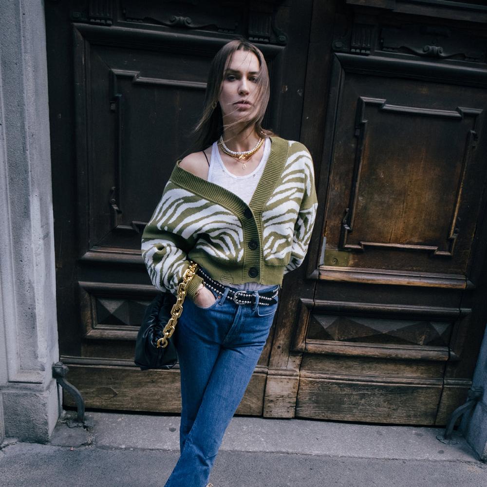 Sveta Milano Cardigan corto jacquard Janis in verde militare e bianco Spedizione Gratuita