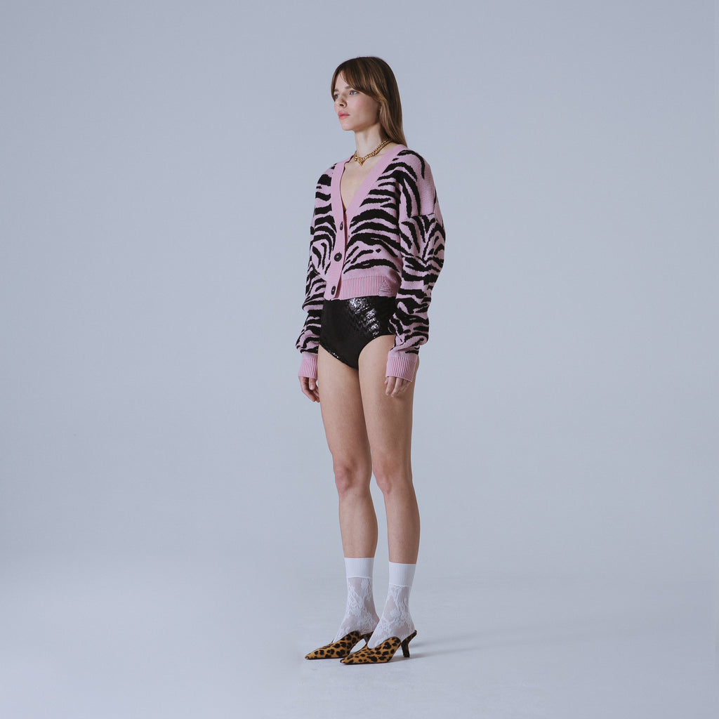Sveta Milano Cardigan corto jacquard Dakota in rosa e nero Italia