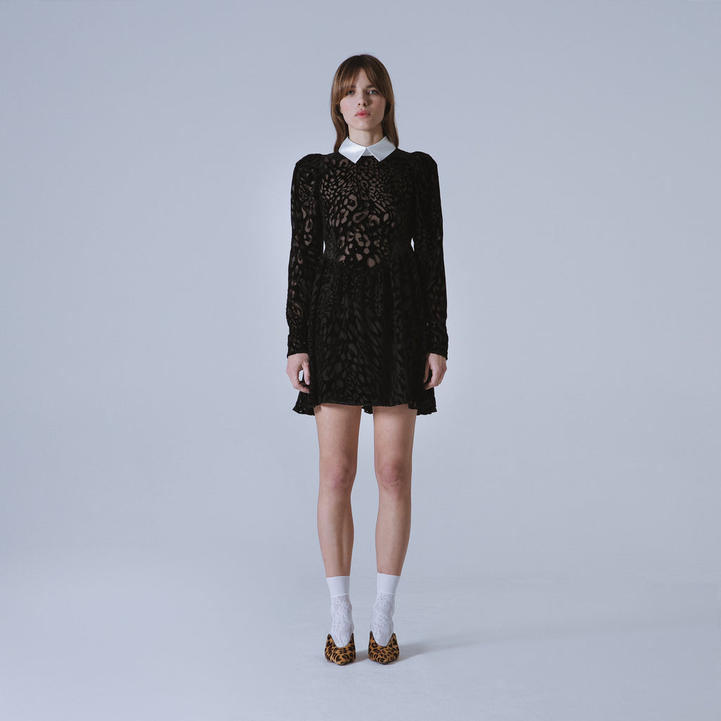 Sveta Milano Abito Oxford con motivo leopardo su velluto nero Saldi Di Fabbrica
