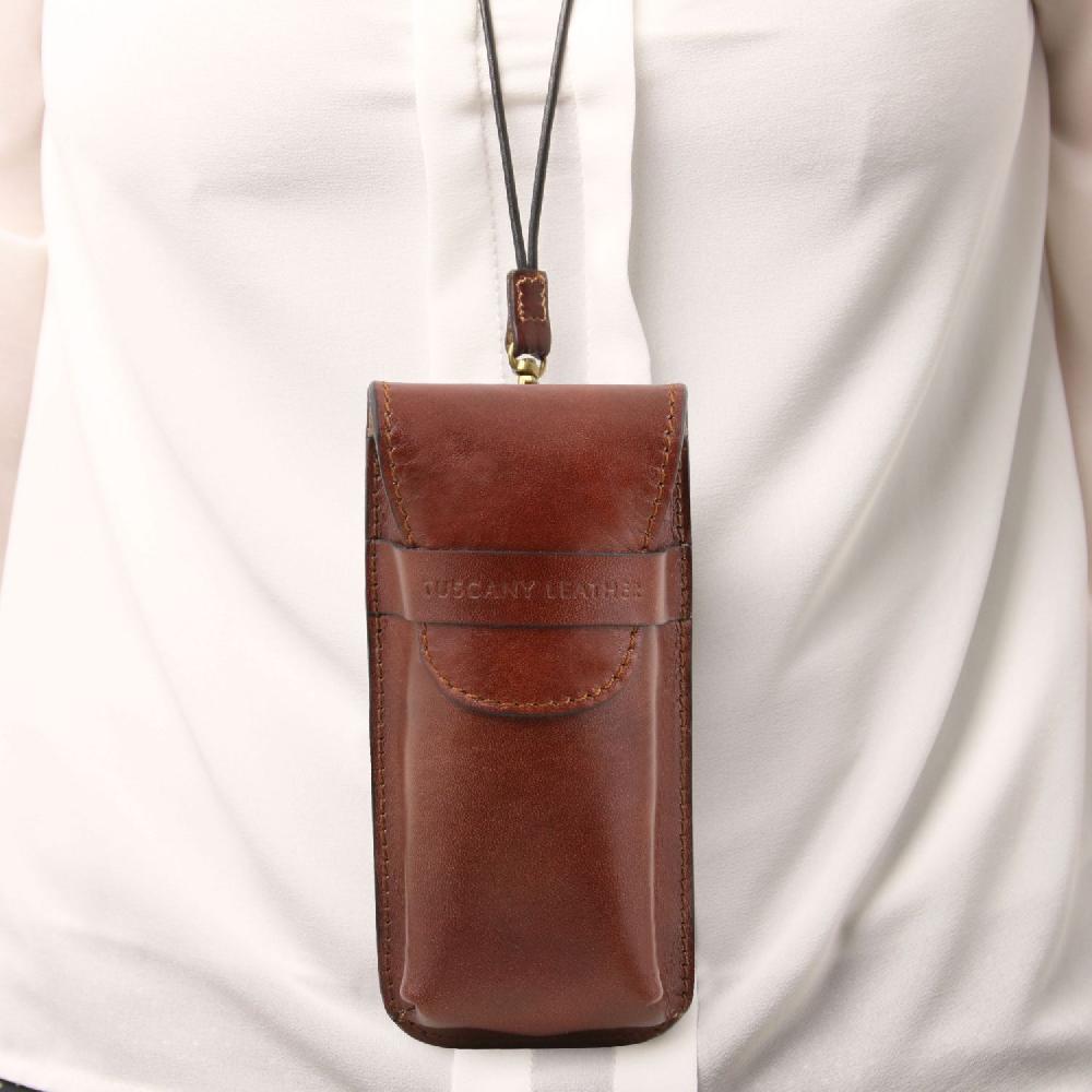 Tuscany Leather Esclusivo Portaocchiali/Portacellulare a Tracolla in Pelle Misura Grande Qualità Garantita