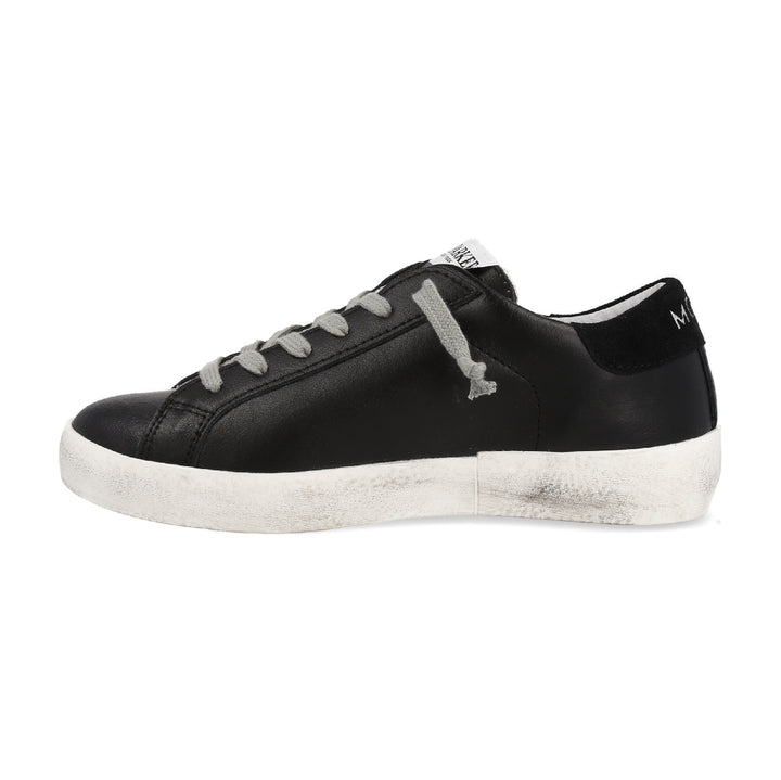 Uma Parker SuperMoon Total Black Outlet