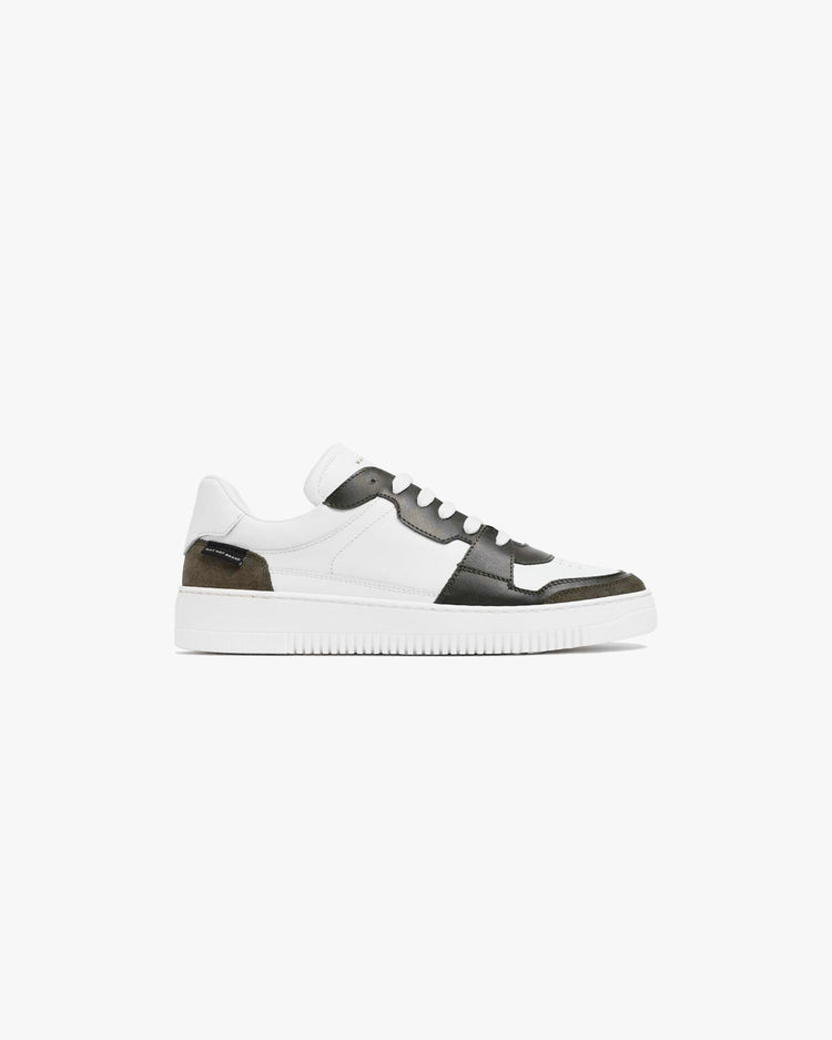 Why not brand Scarpa in pelle con dettaglio in camoscio