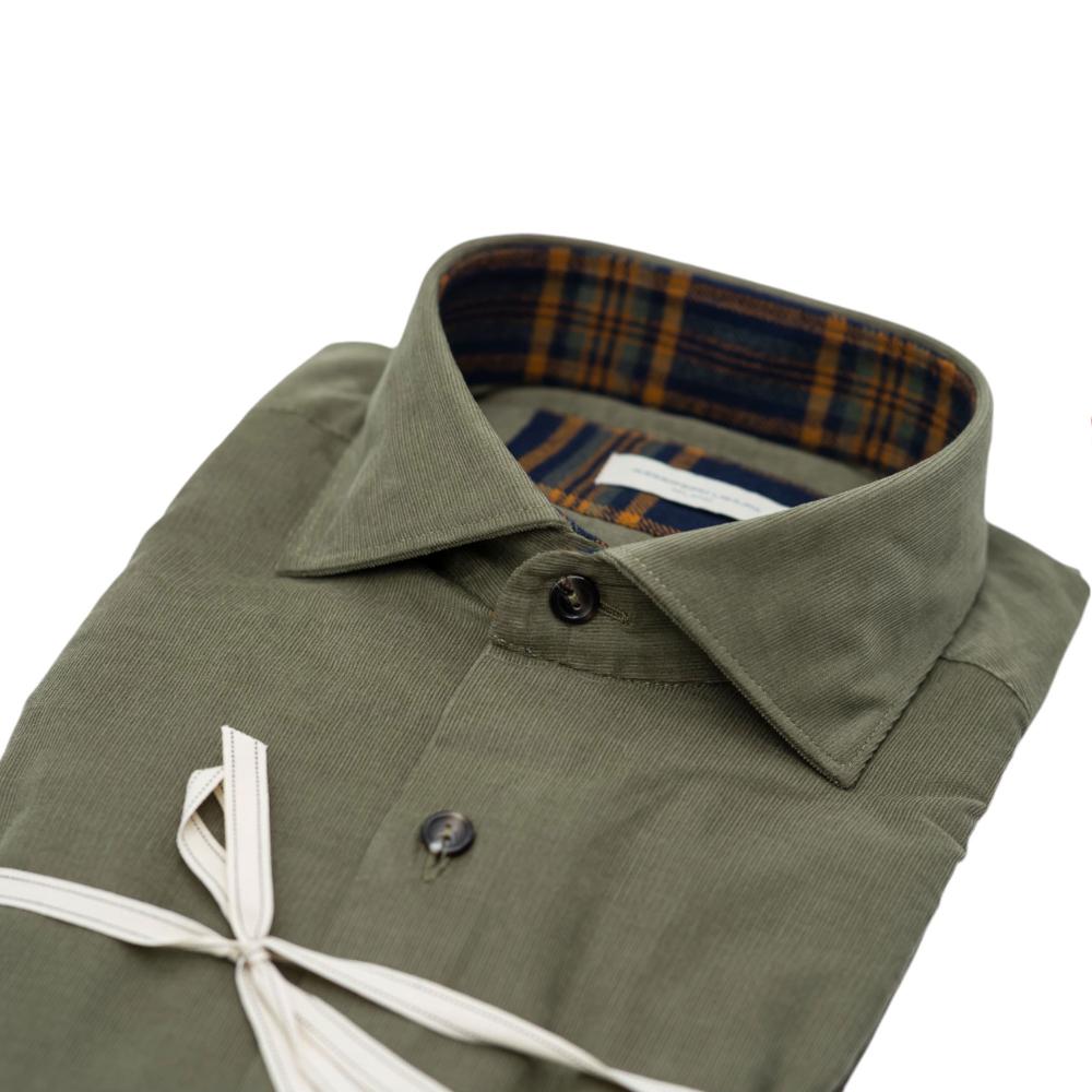 Alessandro Lamura Camicia in Velluto Millerighe Verde Oliva Con Dettagli Interni Geometrici Affare Del Giorno