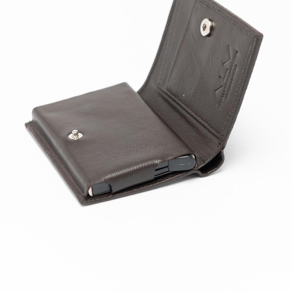 Alv by alviero martini Portafoglio verticale da uomo ALV by Alviero Martini – ALVP4612 Fino al 55% di sconto